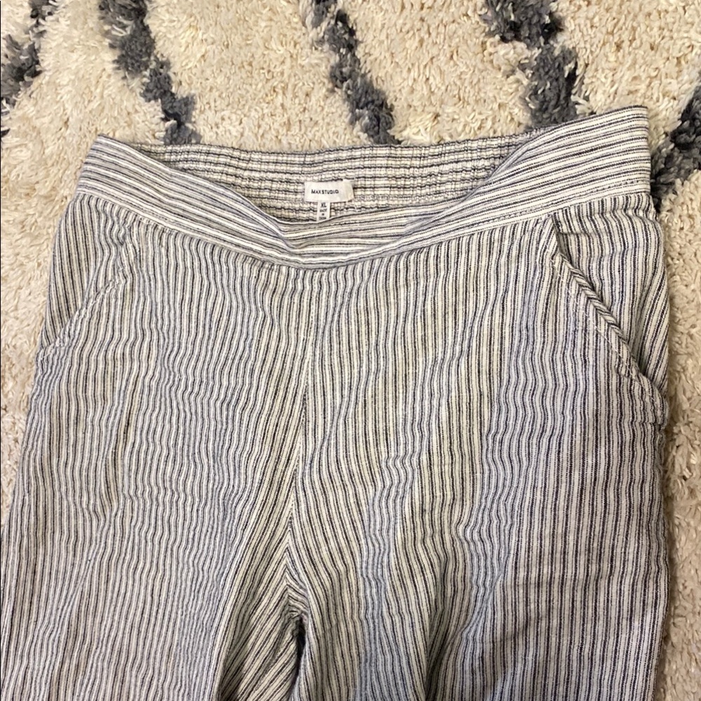 Max Studio Blue and White Wide Leg Pants fits like medium